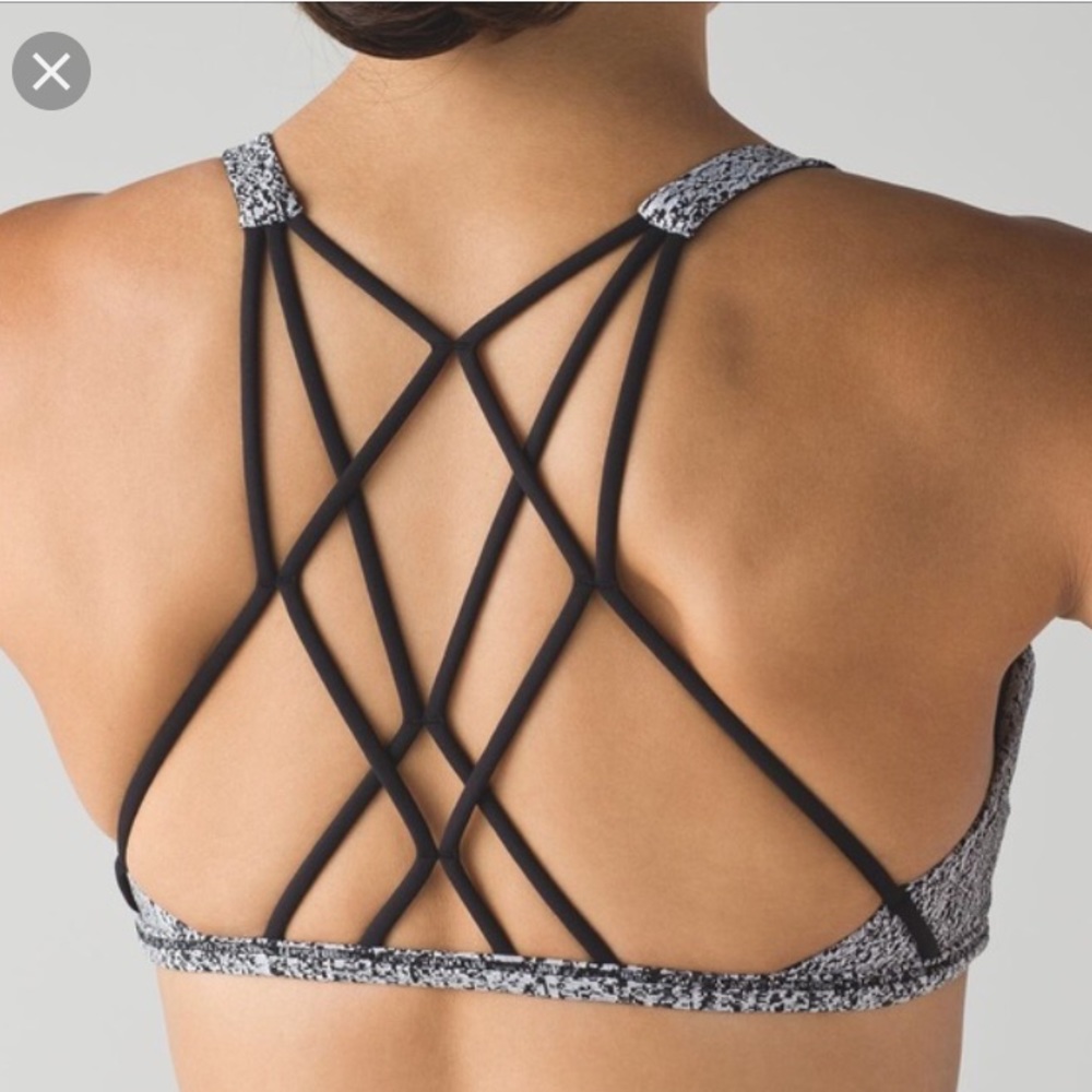 Lululemon free to be zen bra